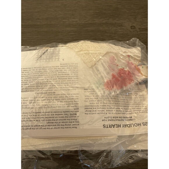 New Creative Circle #2425 Holiday Hearts Cross Stitch Kit Christmas - Picture 5 of 5